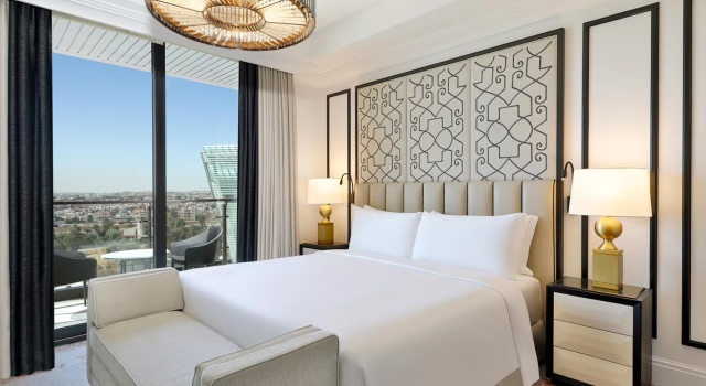 Двухместный люкс St. Regis c 1 комнатой с балконом и с видом на город The St. Regis Amman