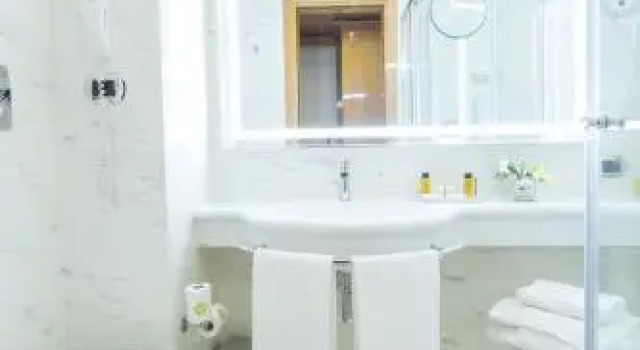 Номер Connecting Hotel Teco