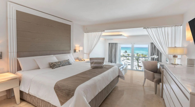 Двухместный люкс Honeymoon Royal oceanfront Le Blanc Spa Resort Cancun