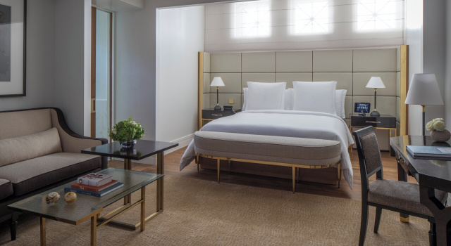 Двухместный люкс Deluxe Four Seasons Hotel London at Tower Bridge