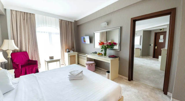 Двухместный номер Для людей с ограниченными возможностями Phoenicia Grand Hotel