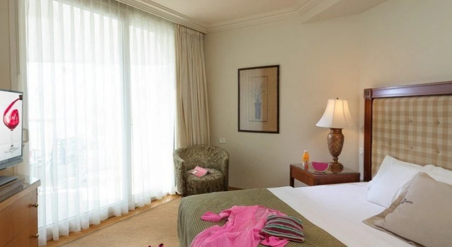 Honeymoon Suite mit Balkon Aria