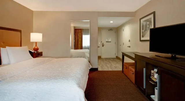 Двухместный номер Hampton Inn NY-JFK