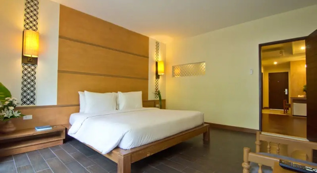 Семейный люкс с 2 комнатами Sunshine Garden Resort