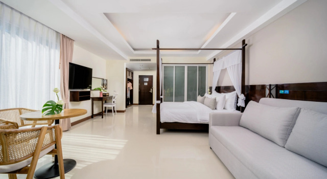 Двухместный полулюкс Corner с балконом Отель Railay Princess Resort & Spa