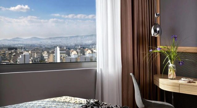 Двухместный люкс Executive с видом на город Отель Zeus Wyndham Grand Athens