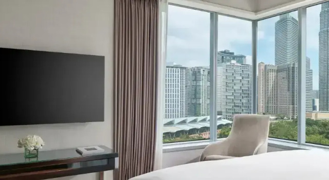 Двухместный люкс Towers View Traders Hotel, Kuala Lumpur