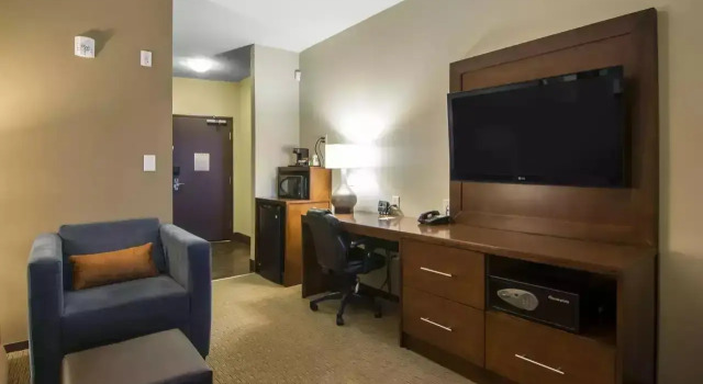 Люкс c 1 комнатой Comfort Suites