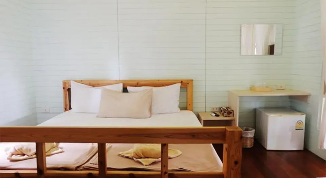 Бунгало с вентилятором с видом на сад A-Na-Lay Resort Koh Kood