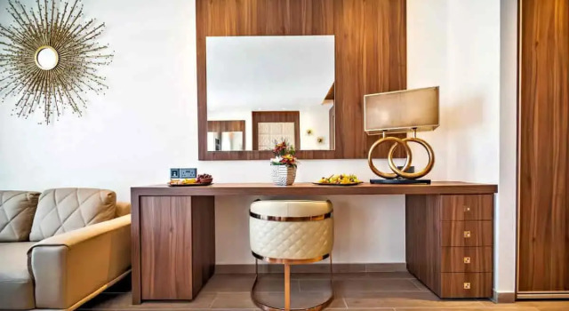 Двухместный люкс с видом на город Leonardo Boutique Hotel Larnaca