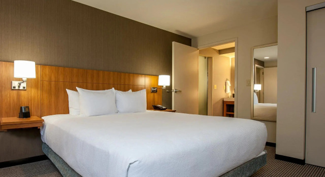 Двухместный люкс c 1 комнатой Hyatt Place Bowling Green