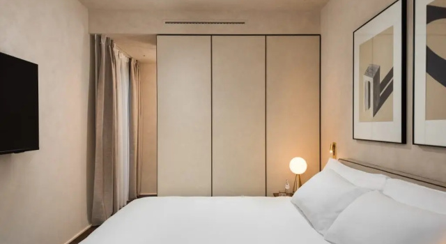2 Bedrooms Terrace Penthouse master Trevi