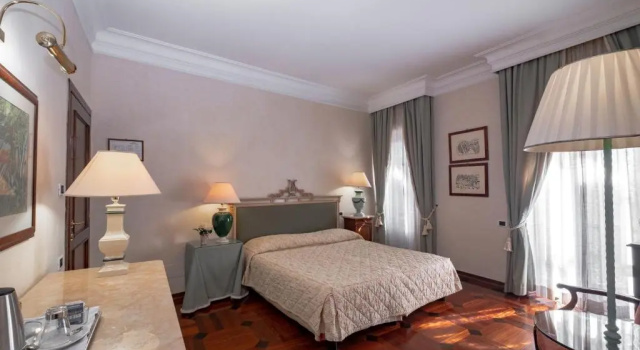 Superior- dobbelt juniorsuite Relais Ducale