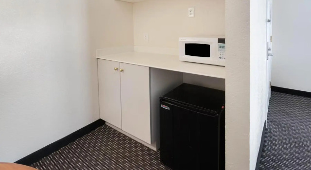 Двухместный люкс Motel 6 Phoenix, AZ Midtown