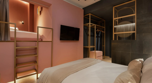 Номер Dream Loft COLORS Hotel Athens