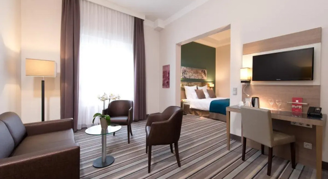 Двухместный полулюкс Leonardo Hotel Munich City Olympiapark