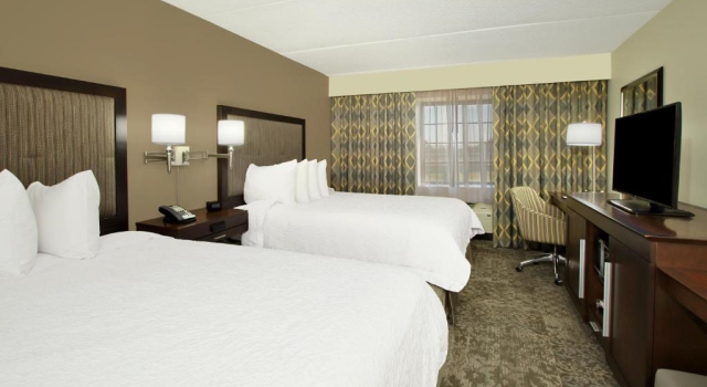 Гостевой номер Accessible Hampton Inn & Suites By Hilton - Rockville Centre