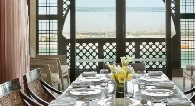 Двухместный люкс Specialty Shangri-La Hotel Apartments Qaryat Al Beri