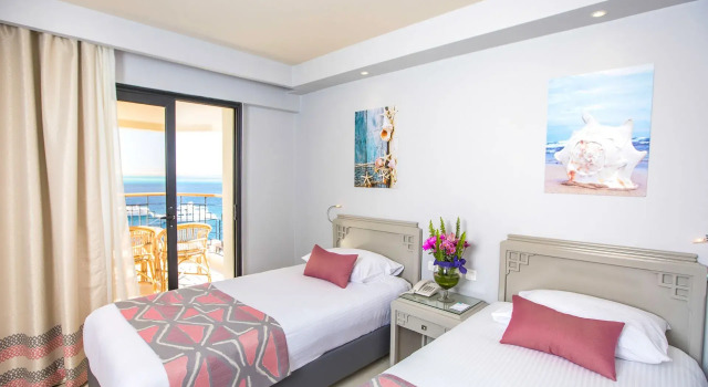 Двухместный номер Superior с видом на море Sunrise Holidays Resort