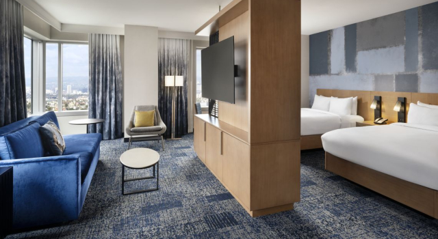Четырёхместный полулюкс Residence Inn by Marriott Los Angeles L.A. LIVE