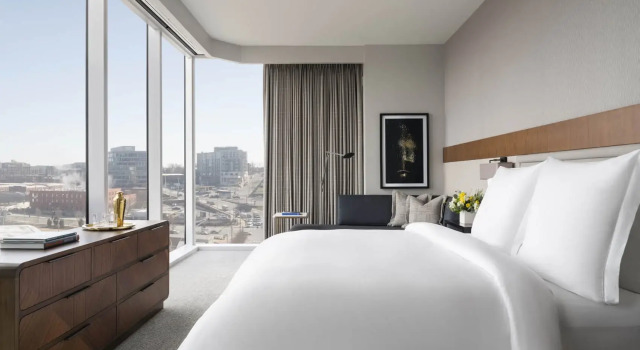 Четырёхместный люкс Premier c 1 комнатой Four Seasons Hotel Nashville