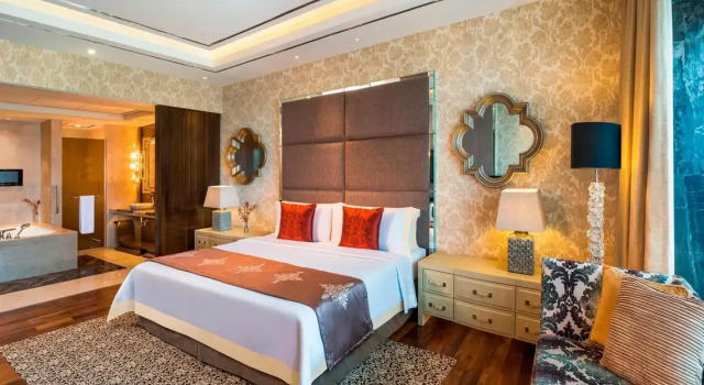 Двухместный люкс Racecourse View Metropolitan The St. Regis Mumbai
