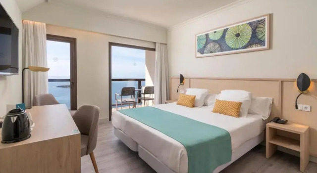 Двухместный номер seafront AluaSoul Palma Hotel Adults Only