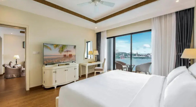 Двухместный люкс Executive с видом на океан Vinpearl Resort & Spa Nha Trang Bay