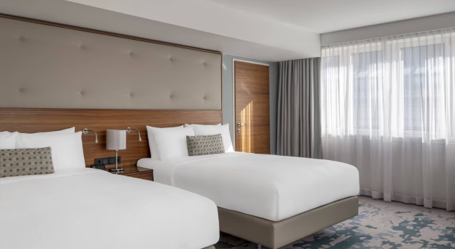 Четырёхместный полулюкс M Club Lounge Access Historic Palais View Vienna Marriott Hotel