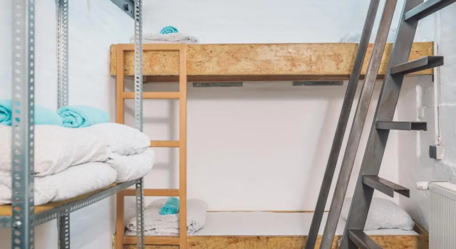 Studio Stay Swanky Bed & Breakfast