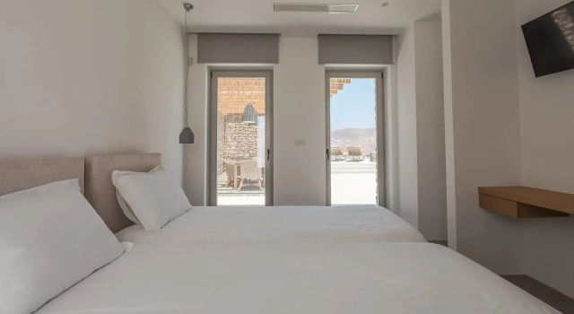 Люкс Astrea Amarelo Suites