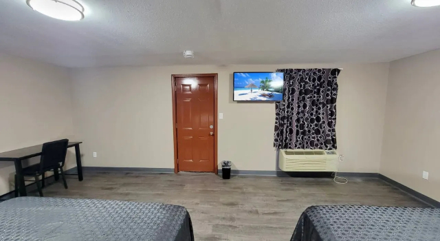 Deluxe suite Budget Inn