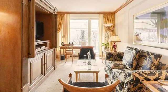 Двухместный люкс Venetian Bernstein Hotel Villa Kastania