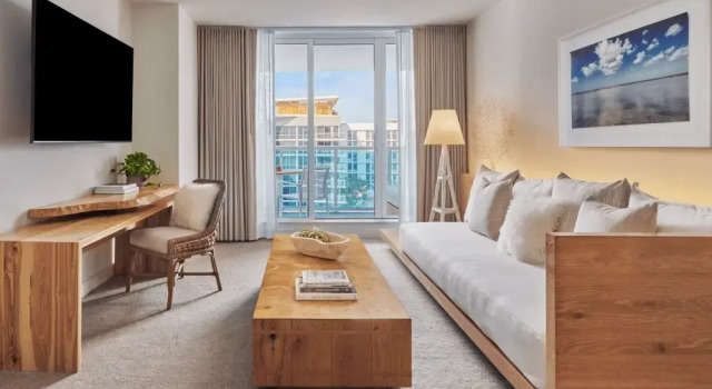 Двухместный люкс c 1 спальней с видом на город the Perry South Beach