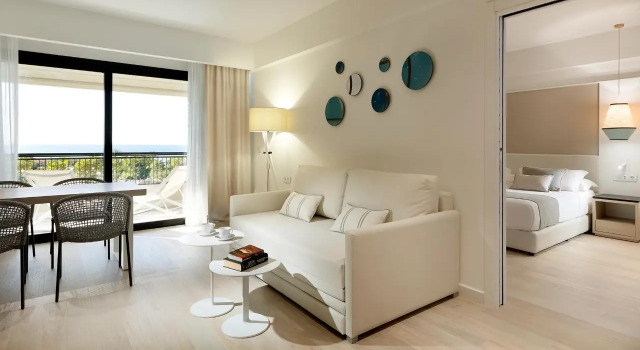 Двухместный люкс с видом на море Grand Palladium Sicilia Resort & Spa