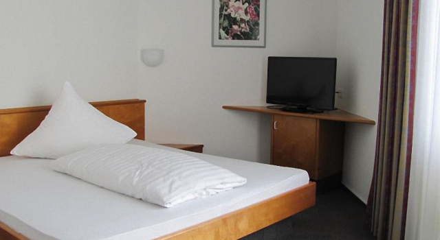 Am Hofgarten, Varaa Hotelli Hotellit Baijeri pysäköinnillä, Pysäköinti