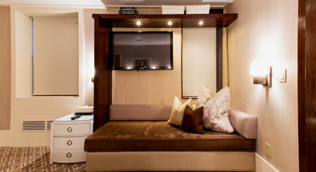 Номер Luxe City Club Hotel