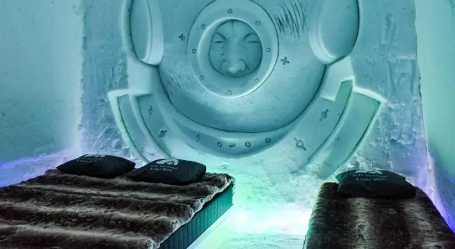 Трёхместный номер SnowHotel Arctic SnowHotel & Glass Igloos
