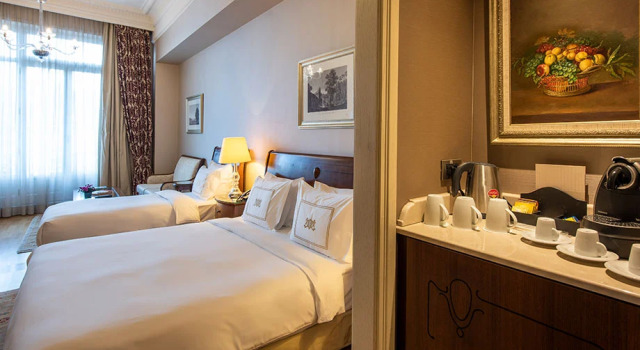 Трёхместная студия Grand Pera Pera Palace Hotel