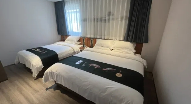 Трёхместный люкс Family Parent-child Huale Song Hotel (Xidan Financial Street)