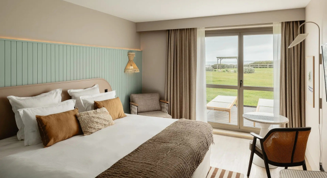 Двухместный номер на уровне сада Classic с частичным видом на море Emeria Dinard Thalasso Spa