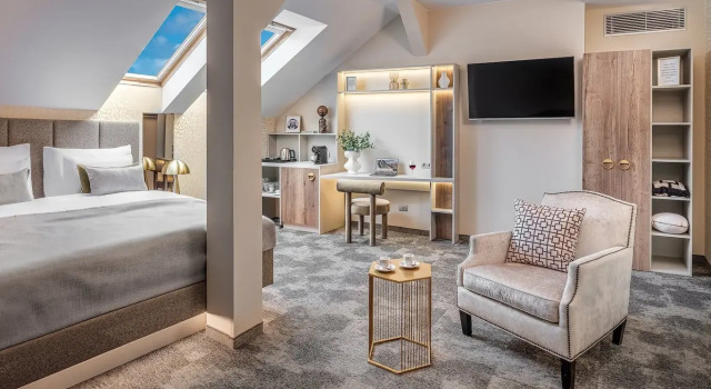 Suite Dachboden Hotel Maestro by Adrez