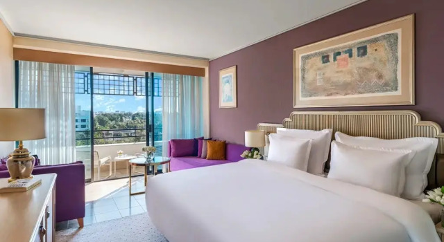 Двухместный номер Comfort с видом на город Rixos Downtown Antalya - The Land Of Legends Access