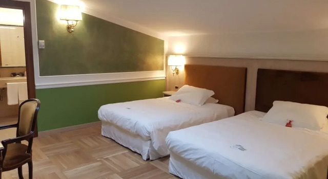 Номер Suite & Family Отель Santa Barbara