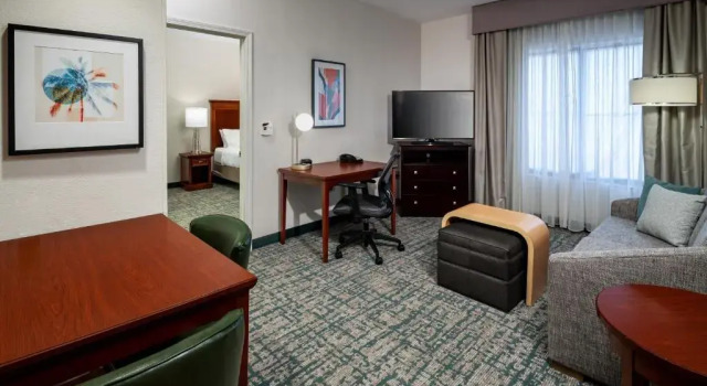 Двухместный люкс Accessible Homewood Suites by Hilton Jacksonville-South/St. Johns Ctr