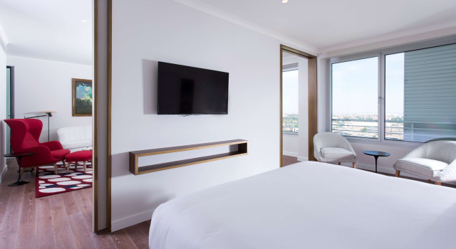 Двухместный полулюкс VIP Level с красивым видом из окна NH Collection Madrid Eurobuilding