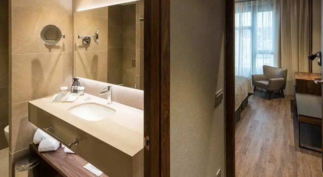 Двухместный номер Premium Catalonia Barcelona Plaza