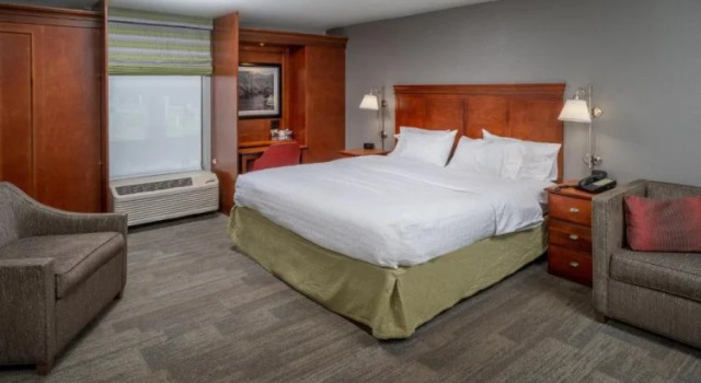 Двухместный номер Study Hampton Inn Charleston Downtown