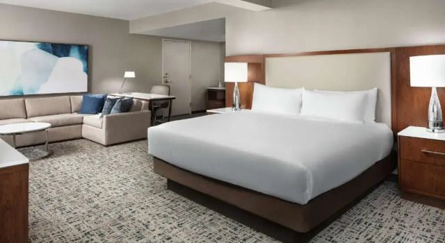 Двухместный полулюкс Hilton Boston Logan Airport