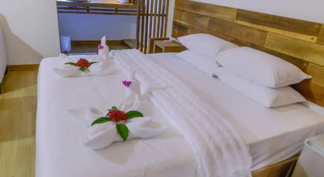 Rasdhoo Wave Blue, Book Hotel Rasdhoo Ari Atoll